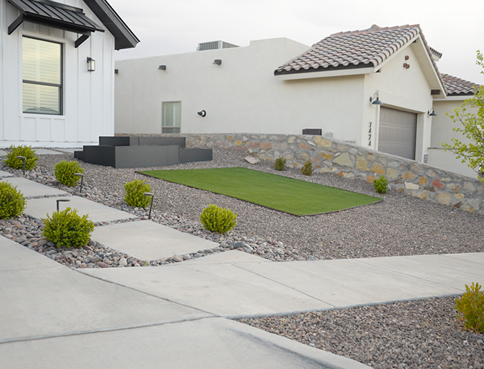 Swimming pool with custom finish in El Paso